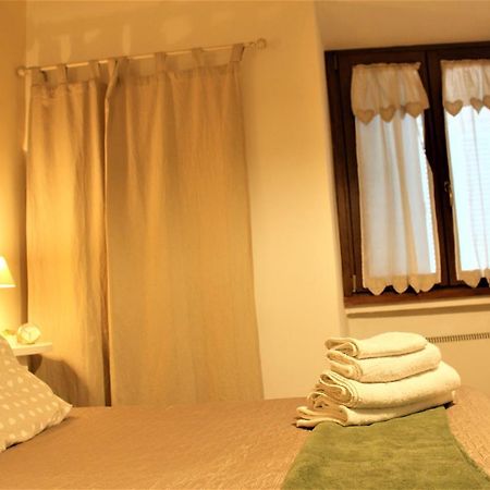 Romantic Suite Gubbio Bagian luar foto