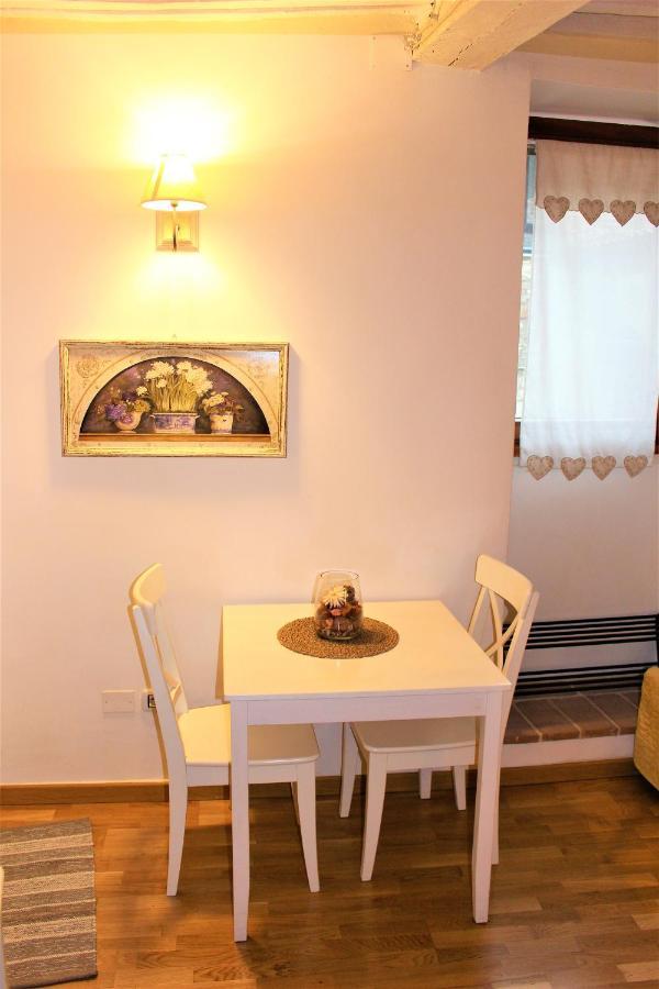 Romantic Suite Gubbio Bagian luar foto