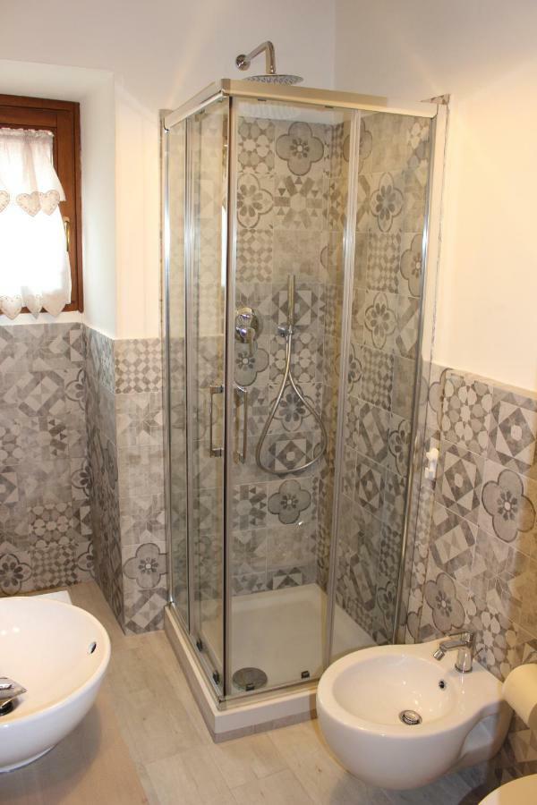 Romantic Suite Gubbio Bagian luar foto